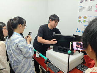 【师心斋】心理学系成功举办眼动...